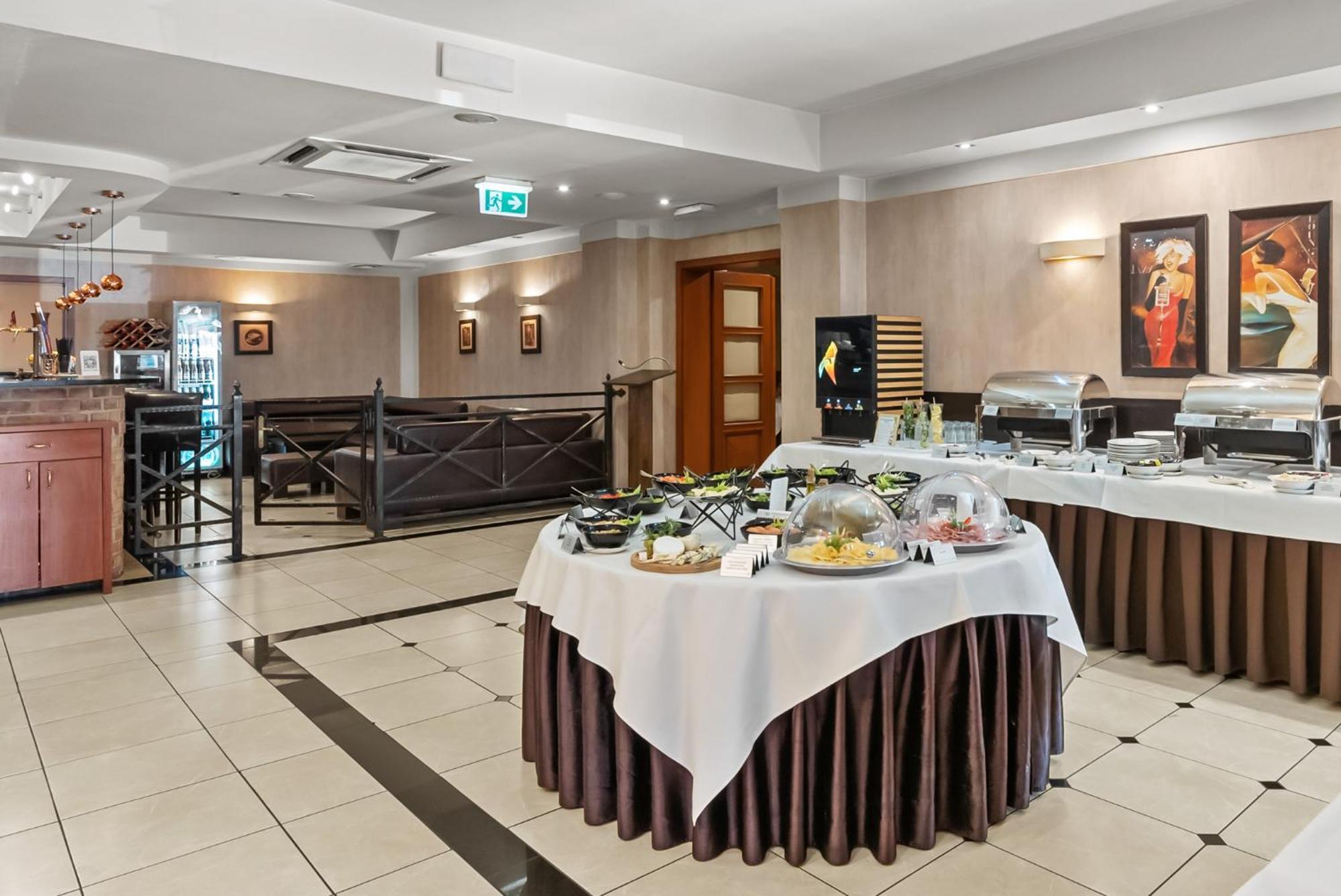 Hotel Diament Vacanza Katowice - Siemianowice Siemianowice Slaskie Ngoại thất bức ảnh