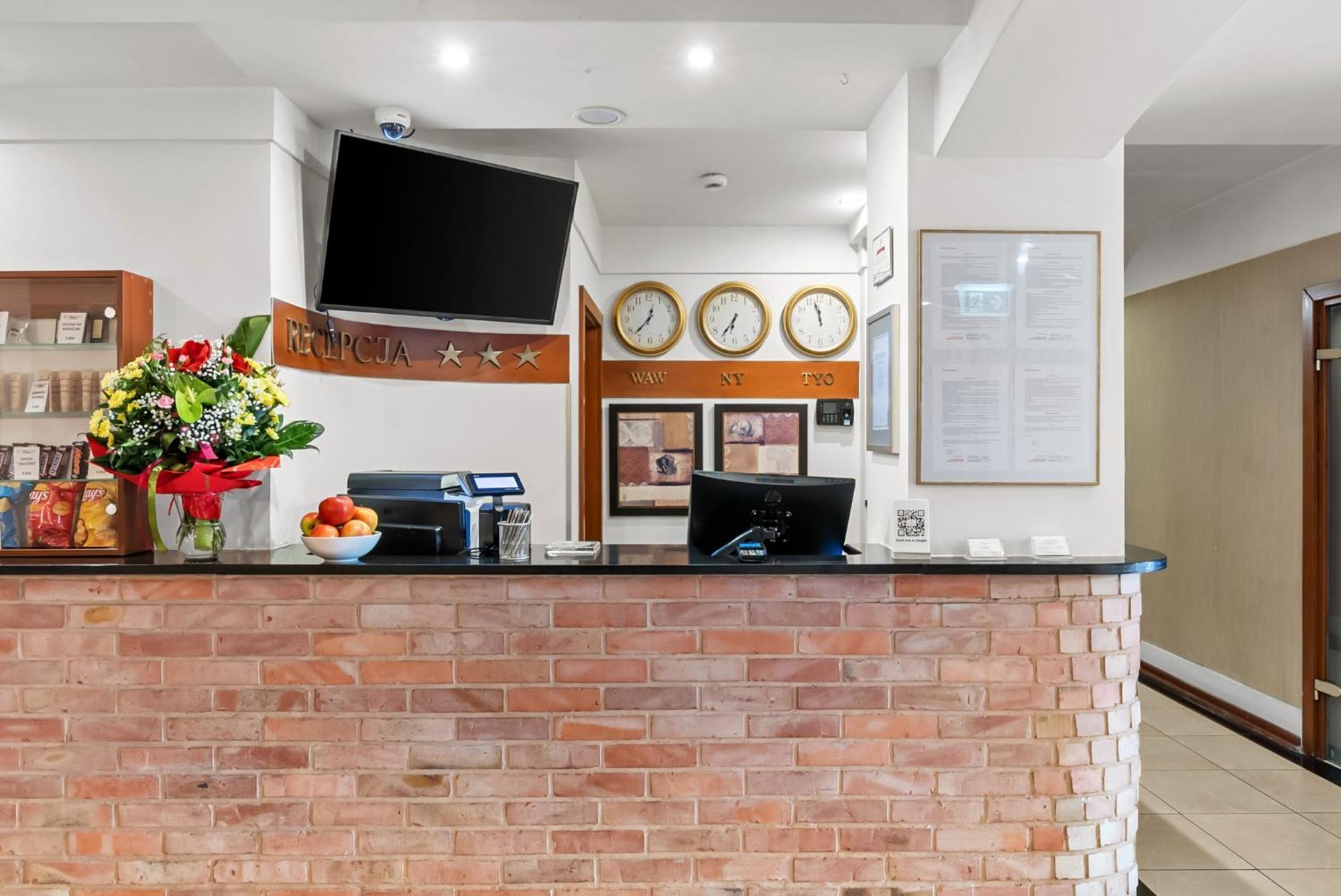 Hotel Diament Vacanza Katowice - Siemianowice Siemianowice Slaskie Ngoại thất bức ảnh