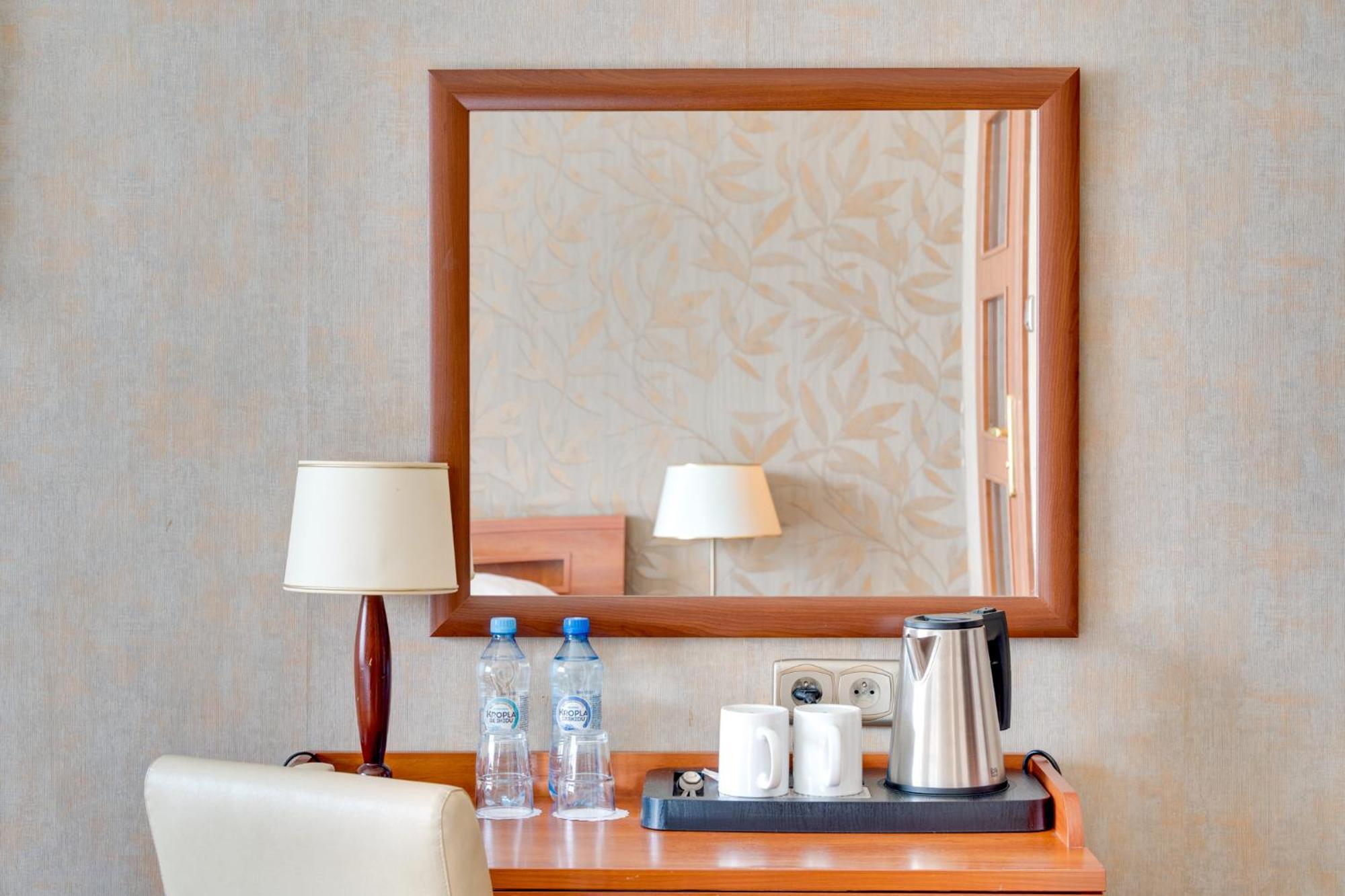 Hotel Diament Vacanza Katowice - Siemianowice Siemianowice Slaskie Ngoại thất bức ảnh